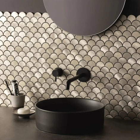 Mosaic Ecaille OR Brossé — 275×270mm